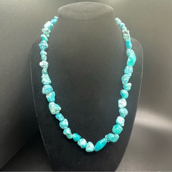 Dyed & Stabilized magnesite Turquoise Nugget Beaded Necklace – TB Marked Chain - Picture 1 of 9